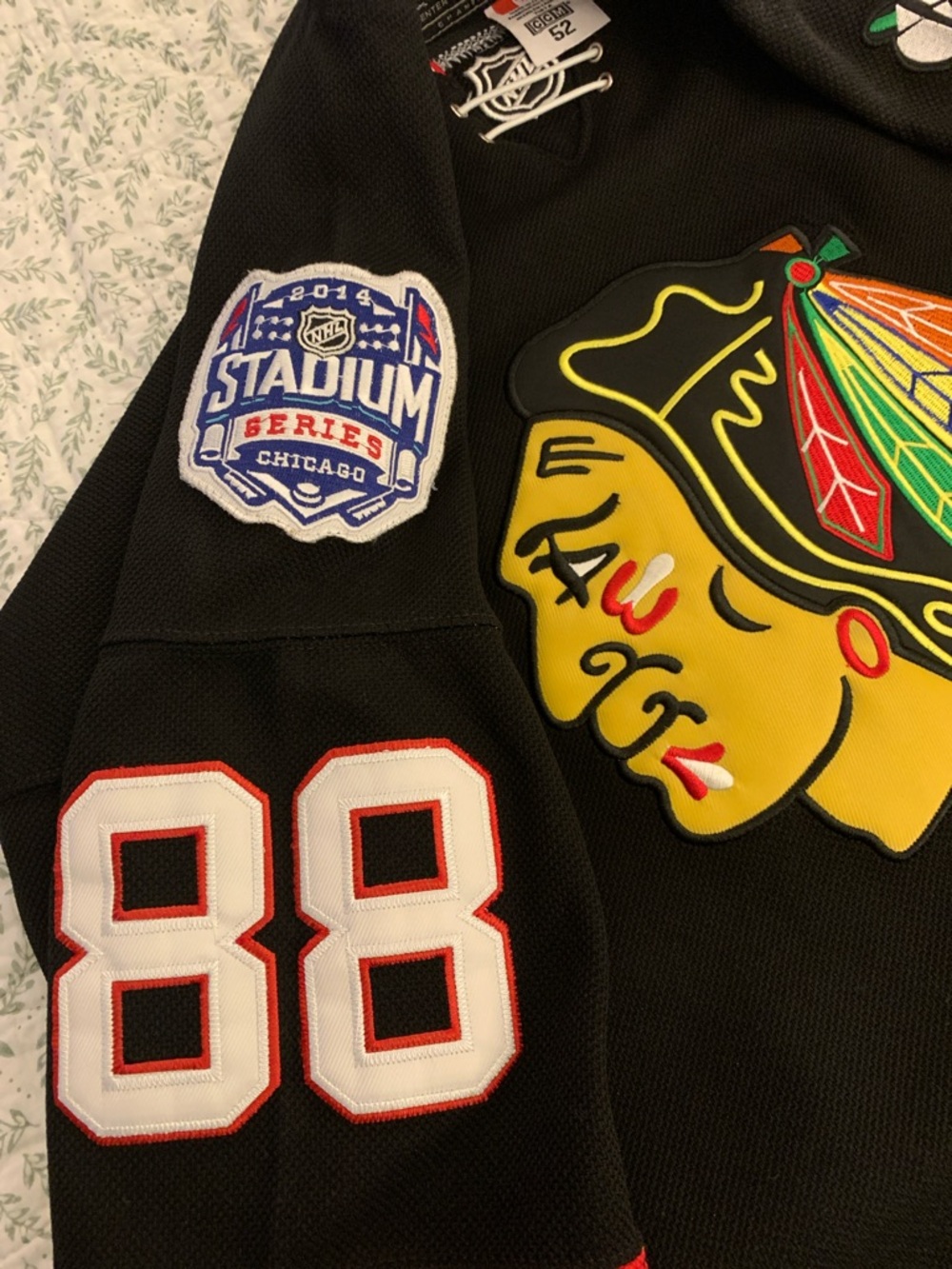 NHL Chicago Blackhawks Reebok size 52 stadium series 2014 Patrick Kane